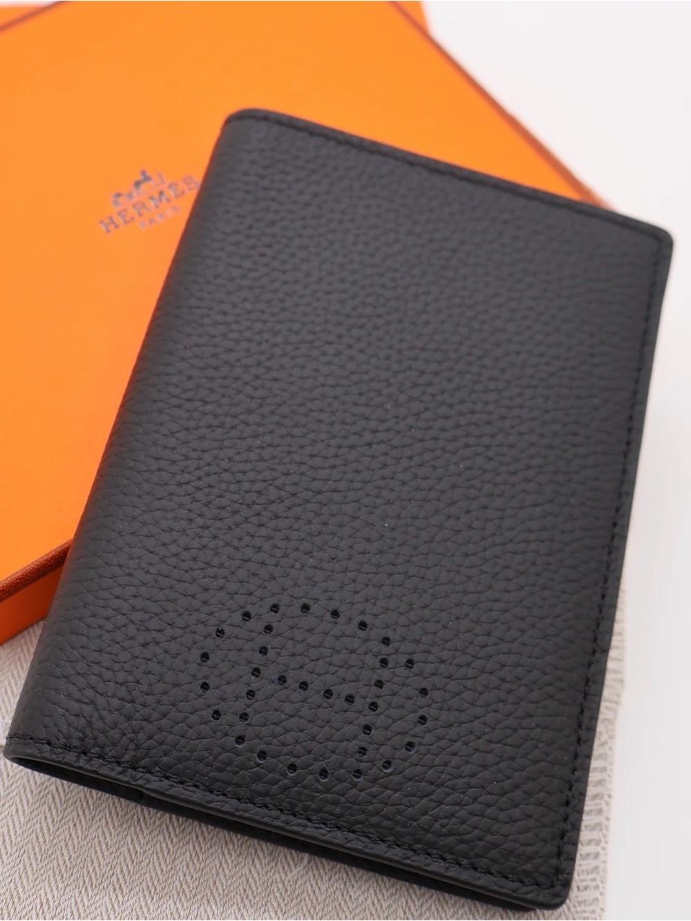 Hermes Passport Book